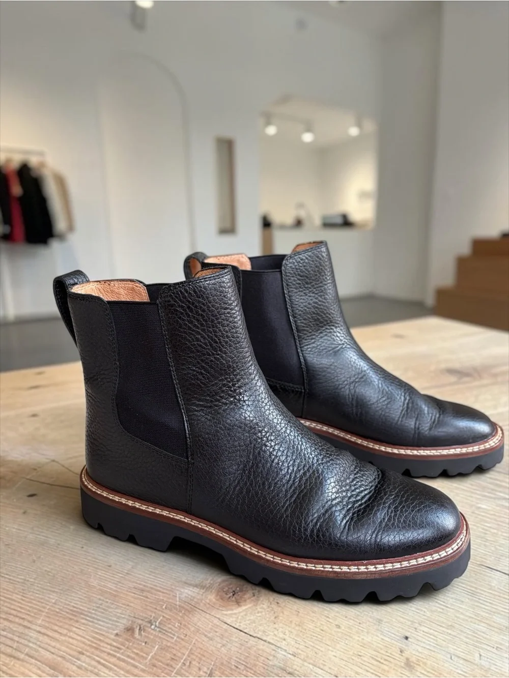 Madewell textured black